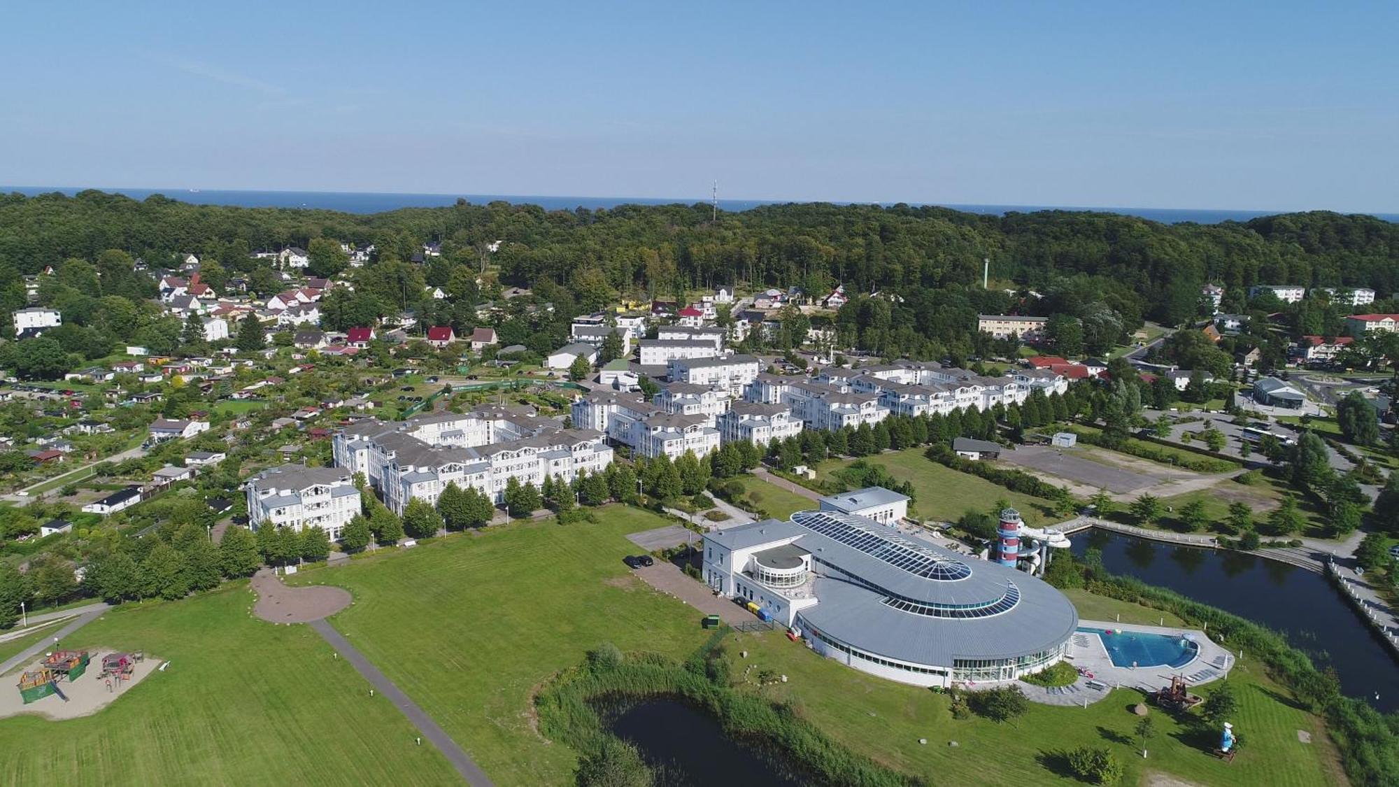 Haus Baltic 12 Mit Balkon - Zentrale Lage Im Ostseebad Sellin エクステリア 写真