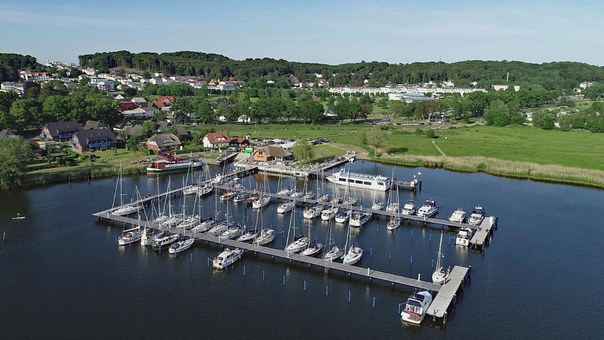 Haus Baltic 12 Mit Balkon - Zentrale Lage Im Ostseebad Sellin エクステリア 写真