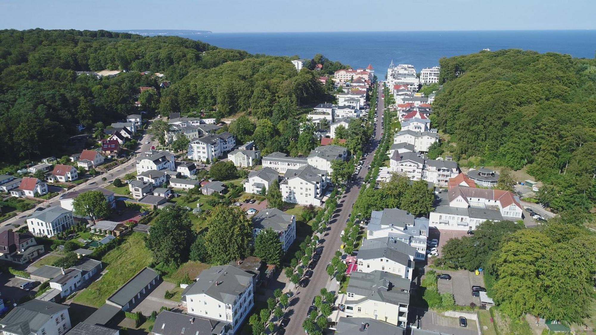 Haus Baltic 12 Mit Balkon - Zentrale Lage Im Ostseebad Sellin エクステリア 写真